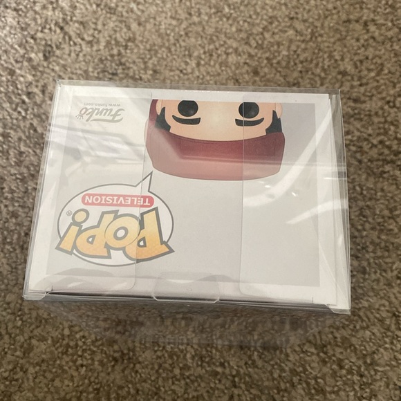 Michael Scott as Classy Santa funko pop - Picture 6 of 6